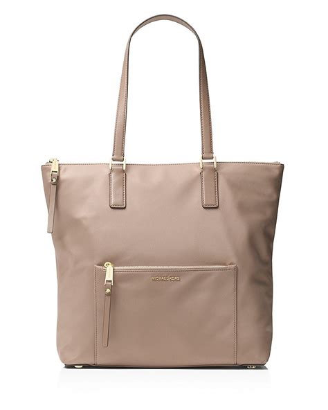 michael kors ariana